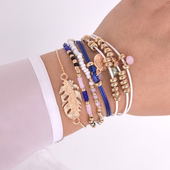 **CHANTAL* 5-Pc Gold Feather Fashion Bracelet Set - Picture 1 of 4